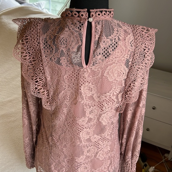 *NWT* Cable & Gauge Lace Long Sleeve Top 🎀 NWT Size Medium - Picture 8 of 8